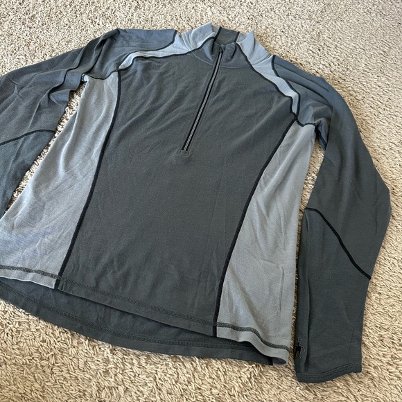 Men’s SmartWool 1/2 zip base layer - Picture 3 of 6